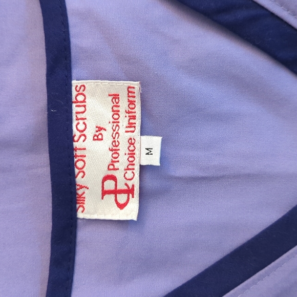 Crossover Empire Waist scrub top in purple 🟣💜 - Picture 2 of 3